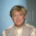 30-01-1990 Benny Neyman at studio in Amsterdam. 

[keywords]Posed, Half Length, Eyecontact, Smiling[/keywords]